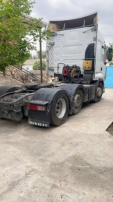 Тягачи: Тягач, Renault, 2012 г. — 3