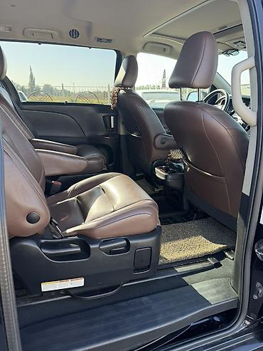 минивэн 4wd: Toyota Sienna: 2019 г., 3.5 л, Автомат, Бензин, Минивэн — 10