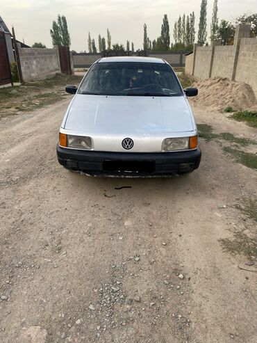 автомобиль пассат: Volkswagen Passat CC: 1990 г., 1.8 л, Механика, Бензин, Седан