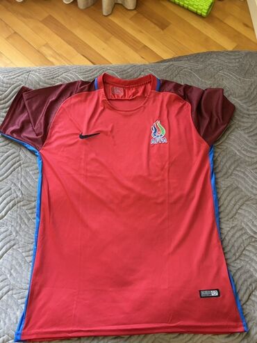 Futbolkalar: Futbolka, Nike, 2XL (EU 44), rəng - Qırmızı