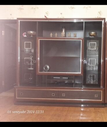Çarpayılar: TV altlığı