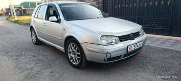 Volkswagen: Volkswagen Golf: 2003 г., 1.6 л, Механика, Бензин, Седан