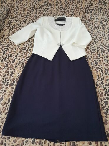 Kokteyl donlar: Новое платье (темно-синего цвета) с пиджаком. Размер 46-48. Рукав три — 3