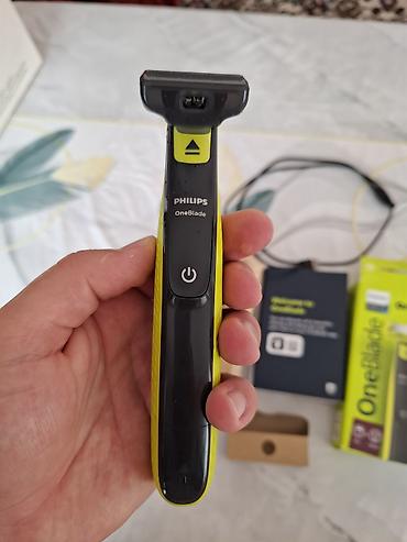 samsung s3550 shark slider: Philips OneBlade ülgüc və trimmer dəsti Xüsusiyyətlər: - Model — 2