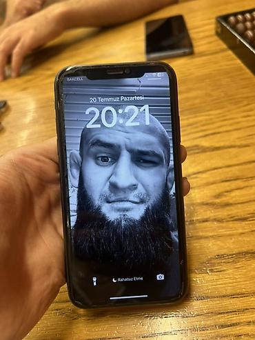 iphone 11 dubayski: IPhone 11, 128 GB, Qara, Face ID — 2