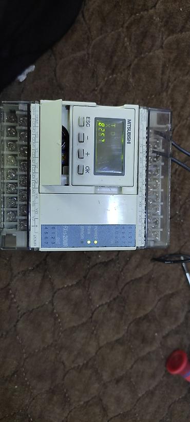 elektrik naqilleri: Mitsubishi PLC – FX1S-20MR (quraşdırılmış operator modulu ilə) — 1