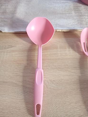 Kompleti posuđa: Komplet posuđa i kuhinjskog pribora – roze - Posuđe: tri — 8