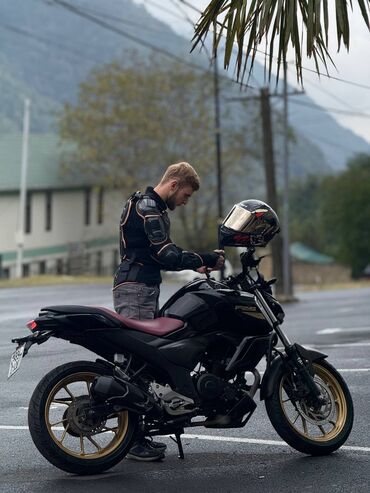 Polo köynəklər: Yamaha
