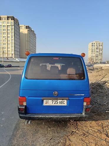 Volkswagen: Volkswagen Transporter: 2002 г., 2.5 л, Механика, Дизель, Фургон — 4