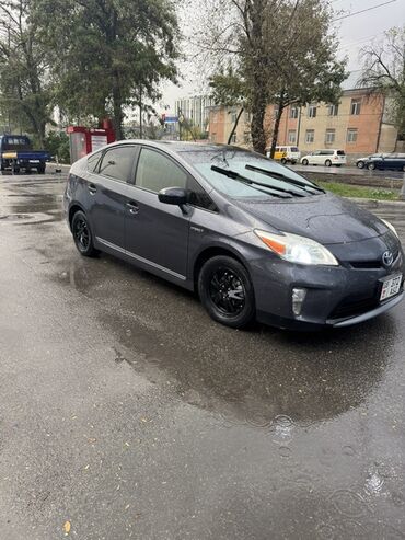 кронштейн правя на бампер на тойота приус 2013: Toyota Prius: 2013 г., 1.8 л, Вариатор, Гибрид, Хэтчбэк