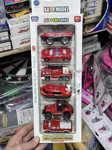 4 на 4: Набор игрушечных машинок KA ER MODEL — Alloy Car Series (City Alloy — 1
