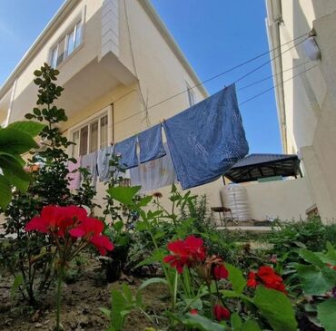 Sifarişlə mətbəx mebeli: Ev masazir goz klinikasinin yaninda yerlesir. Öz şəxsi evimdir. Sənədi — 15