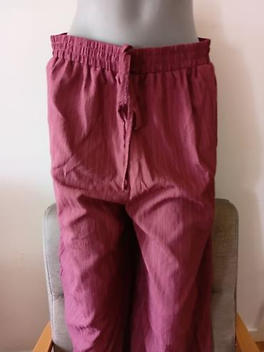 baletanke walkmaxx: Ženske pantalone – boja tamno burgundi/šljiva. Širok, lepršav kroj sa — 2