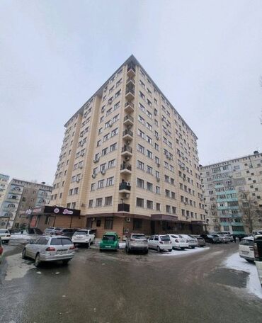 квартира средний джал: 3 комнаты, 68 м², 3 этаж