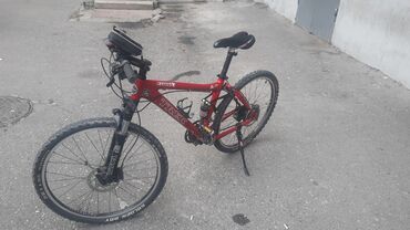 28 velosiped: İşlənmiş Dağ velosipedi Trek, 26"
