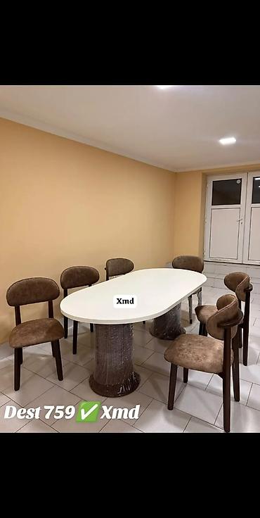 Yemək masası dəsti – 6 stul ilə. Dəstə oval formalı ağ masa və 6 ədəd