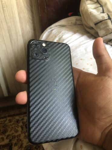 iphone 11 64: IPhone 11 Pro, Б/у, 256 ГБ, Jet Black, Зарядное устройство, Защитное стекло, Чехол, 65 %