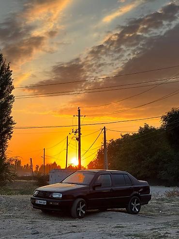 неки: Volkswagen Vento: 1993 г., 1.8 л, Газ, Седан — 2