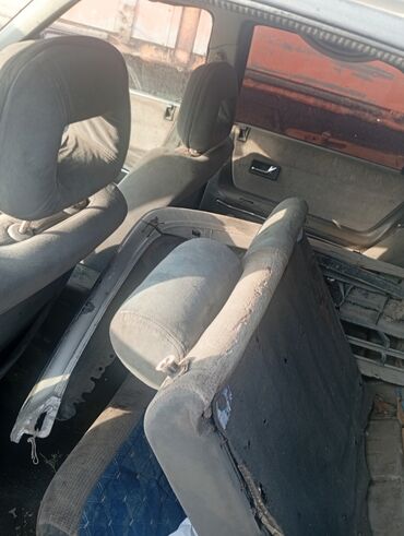 Mazda: Mazda 626: 1990 г., Механика, Седан — 5