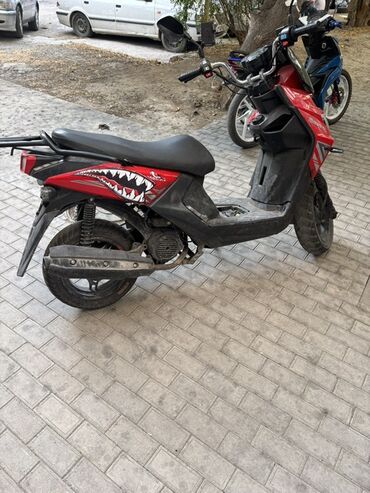 Квадроциклы: - Honda, 125 см3, 2023 год