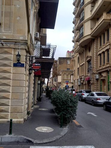 Digər kommersiya daşınmaz əmlakı: Yasamal rayonu torqovıy ərazisində,sahəsi 17 kv/m olan, 1 otağlı -da lalafo.az — 8 Digər kommersiya daşınmaz əmlakı: Yasamal rayonu torqovıy ərazisində,sahəsi 17 kv/m olan, 1 otağlı — 8