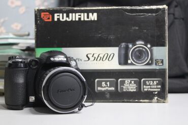 видеокамера аренда: Продаю фотоаппарат Fujifilm Finepix S5600 работает отлично, состояние