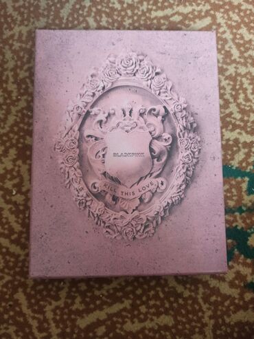 коллекция: Продаю альбом "black pink"
в подарок карточки BTS
1000 сом