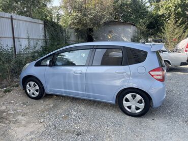 Honda: Honda Fit: 2008 г., 1.3 л, Вариатор, Бензин, Хэтчбэк