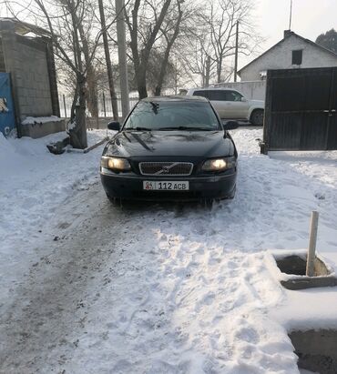 китайские авто в кыргызстане: Volvo : 2002 г., 2.4 л, Автомат, Бензин, Универсал