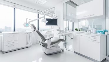 стоматологический стол: 30 кВ метра Сдается кабинет в стоматологической клинике. Частное