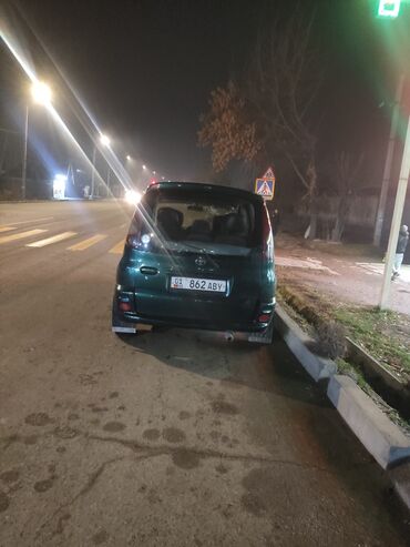 Toyota: Toyota Yaris Verso: 2001 г., 1.3 л, Механика, Бензин, Хэтчбэк — 10