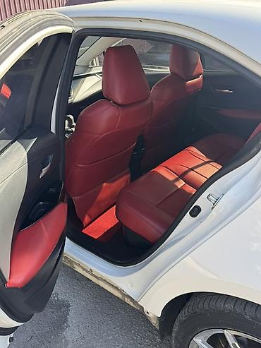 Toyota: Toyota Corolla: 2019 г., 1.8 л, Вариатор, Гибрид, Седан — 6