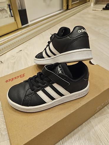 məktəb sarafanları: Rəng - Qara Krossovkalar, Adidas, Ölçü: 29, Uniseks — 2