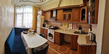 Uzunmüddətli kirayə mənzillər: Ətraflı Metro Memar Əcəmiyə yaxın üç otaqlı tam əşyalı ev kirayə — 6