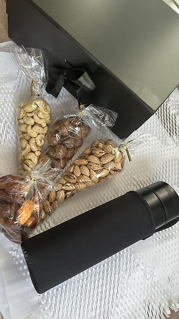 Подарочная упаковка: Подарочный набор в черной коробке с лентой «Just for you». 🎁 Подарок — 7