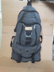 Dəbilqələr: Bel çantası satılır.Təzə kimi. 2-3 dəfə istifadə olunub