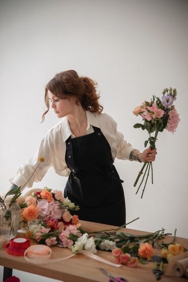 ищу работу на камаз: 🌺 Требуется флорист! 🌺 📍 Район : Лебединовка Ищем ответственных