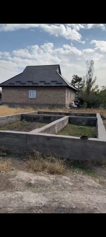 сколько стоит одна сотка земли в кыргызстане: 4 соток, Курулуш, Кызыл китеп