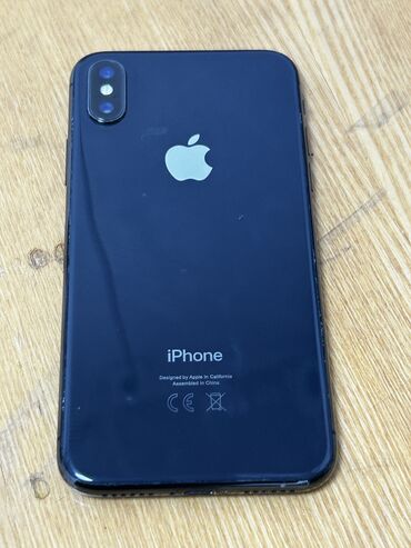 Apple iPhone: IPhone X, Б/у, 64 ГБ, Черный, Чехол, 100 %