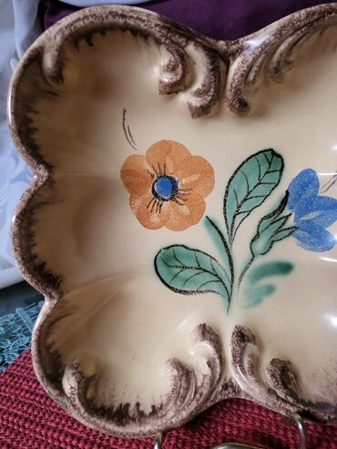 Činije: Cinija nova kompletan rucni rad 80te. Cinija nova,rucni — 2