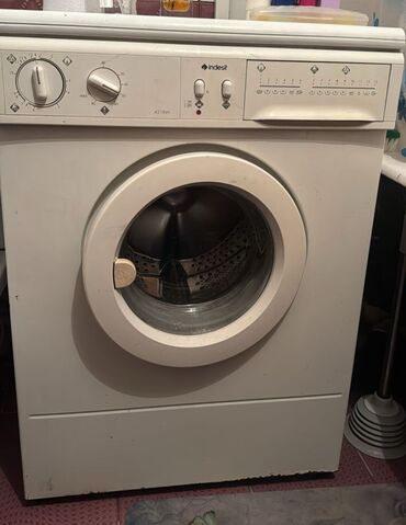 щетки для стиральной машины: Стиральная машина Indesit, Б/у, Автомат, Компактная