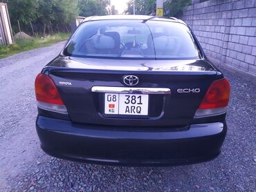 купить шины бу в бишкеке: Toyota Vitz / Platz / Yaris / Echo: 2003 г., 1.5 л, Механика, Бензин, Седан