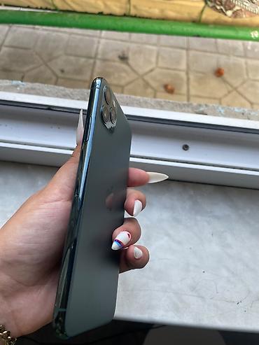 replika iphone: IPhone 11 Pro, Matte Midnight Green, Face ID — 2