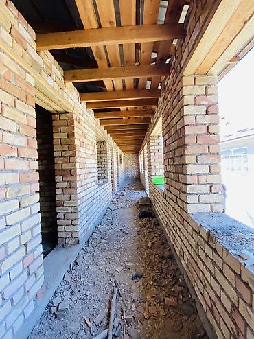 Продажа коттеджей и домов: 🏡 Үй сатылат! 📍 Дарек: Ош Шаары. Геологородок кичи району ул Абжалова — 7