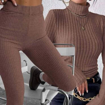 Kompleti: Ženski rebrasti komplet – rolka i helanke - Dvodijelni set od mekane — 8