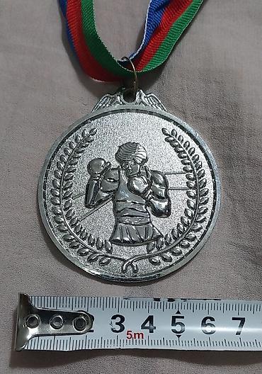 İdman kubokları və medalları: Boks medal dəsti - Rənglər: qızıl, gümüş, bürünc - Dizayn: Hər iki — 20