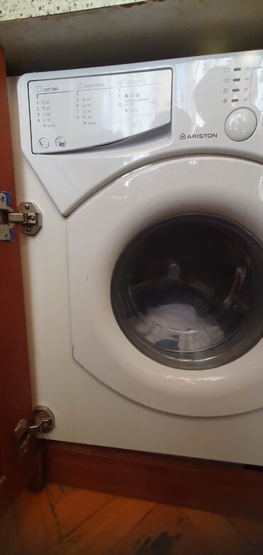Paltaryuyan maşınlar: Paltaryuyan maşın Hotpoint Ariston, 5 kq, İşlənmiş, Yarımavtomat, Qurutma var, Kredit yoxdur, Ünvandan götürmə