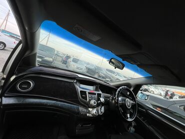 Honda: Honda Odyssey: 2004 г., 2.4 л, Типтроник, Бензин, Минивэн — 8