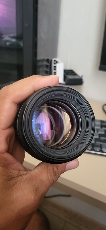 Карты памяти: Canon EF 85mm f/1.8 USM obyektiv - Tam kadr və APS‑C Canon EF güzgülü