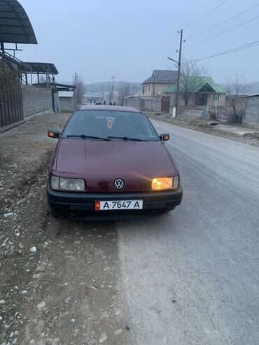 аккумулятор авто бу: Volkswagen Passat: 1992 г., Седан